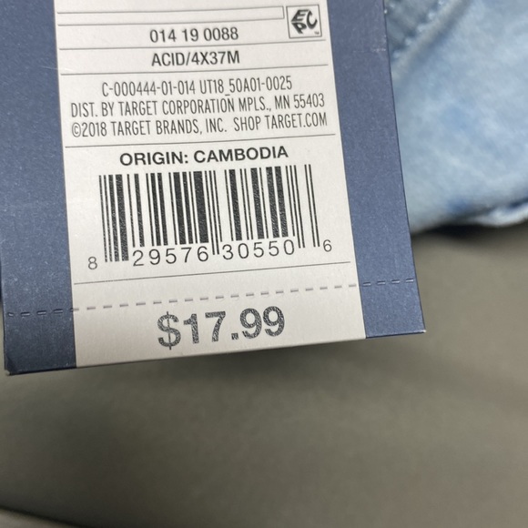 NEW Universal Thread High Rise Midi Shorts Denim Acid Wash Jean Shorts Size 8 - Picture 9 of 9